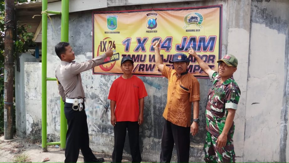 Tingkatkan Keamanan, 3 Pilar Desa Sidowayah Tempel Spanduk Tamu Wajib Lapor